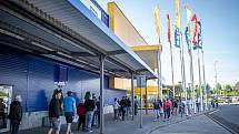 Znovuotevření obchodního domu IKEA, 11. května 2020 v Ostravě.