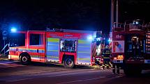 Zásah hasičů u požáru v Domově seniorů Kamenec 8. září v Ostravě.