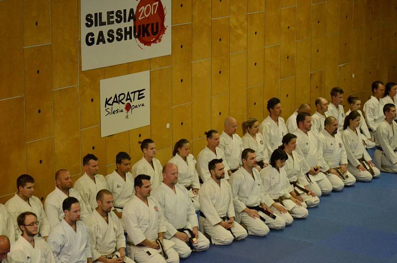 Karatistického semináře Silesia Gasshuku 2017 v Jeseníkách, se první červnový víkend zúčastnil také drobný osmasedmdesátiletý Shihana Masarua Miury, velmistr karate, který pocházejí ze staré japonské samurajské rodiny.