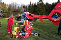 Ze zásahu moravskoslezských zdravotnických záchranářů při úrazu paraglidisty v sobotu v Beskydech.