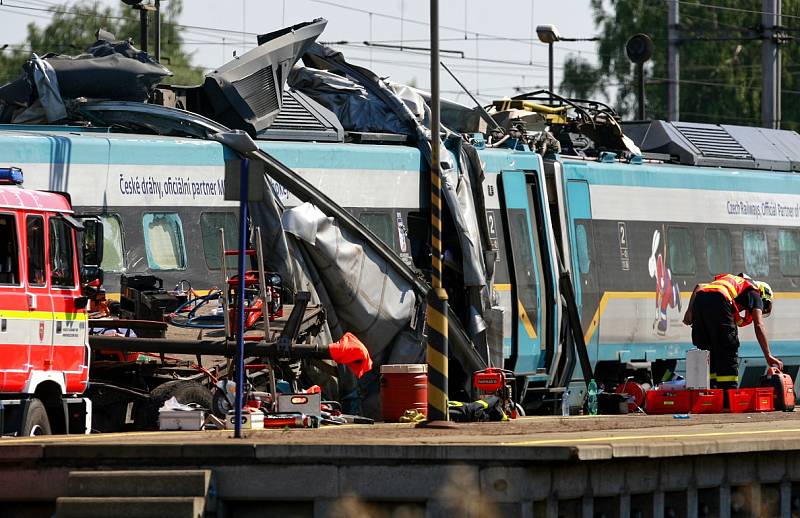 Tragická železniční nehoda pendolina ve Studénce 22. července 2015.