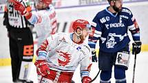 Utkání 8. kola hokejové extraligy: HC Vítkovice Ridera - HC Oceláři Třinec, 20. října 2021 V Ostravě. Miloš Roman z Třince.