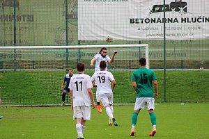 Fotbalisté Vřesiny (v bílém) vstoupili do jarní části krajského přeboru porážkou 1:2 v Brušperku.