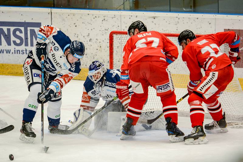 Olomoučtí hokejisté v 51. kole hostili hráče Vítkovic.