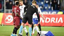 Utkání 20. kola první fotbalové ligy: Baník Ostrava - Sparta Praha, 14. prosince 2019 v Ostravě. Na snímku (zleva) Guelor Kaku Kanga a Nemanja Kuzmanovič.