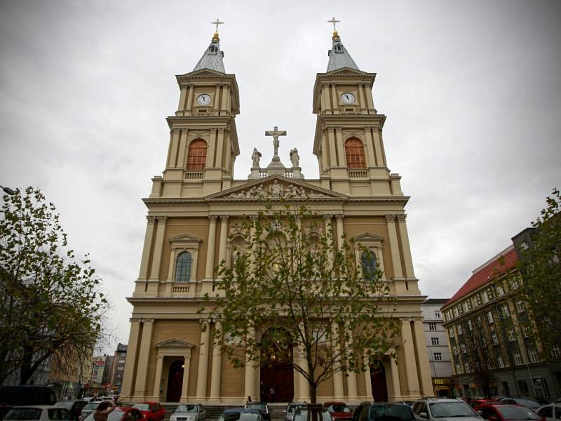 Katedrála Božského Spasitele v Ostravě.