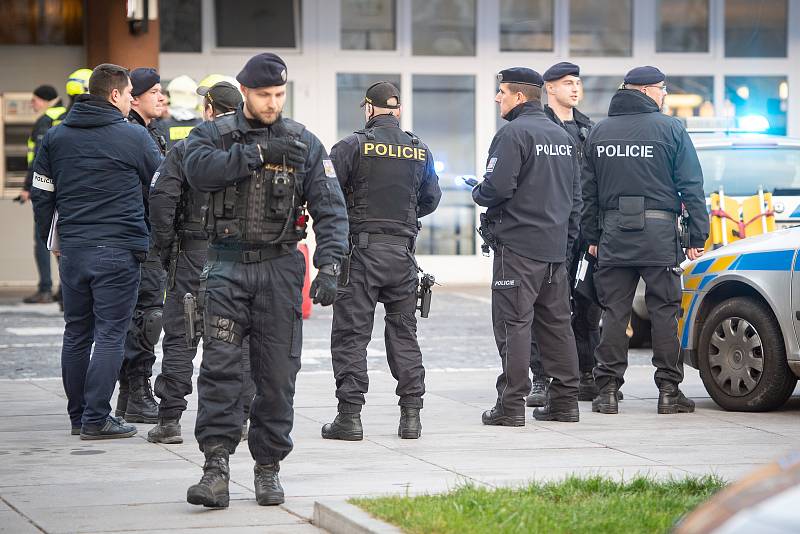 Zásah policie ve Fakultní nemocnice Ostrava - střelba, 10. prosince 2019 v Ostravě.