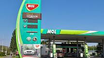 Ceny benzinu se na Ostravsku pohybují kolem čtyřiceti korun.