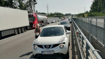 Požár automobilu uzavřel tunel na D1 u Klimkovic.