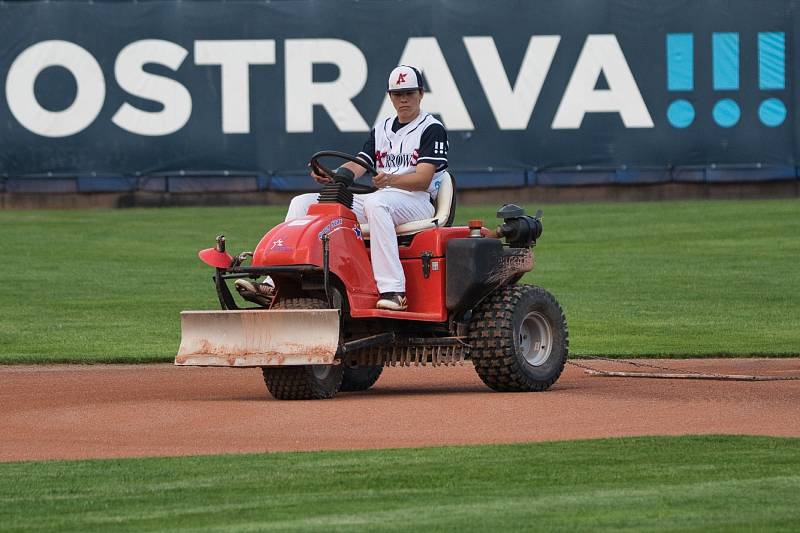 První domácí utkání finále baseballové extraligy Arrows Ostrava - Draci Brno, sobota 14. srpna 2021.