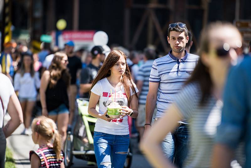 Kulinářský festival přilákal tisíce lidí, kteří si mohli vybrat z nepřeberného množství jídla.