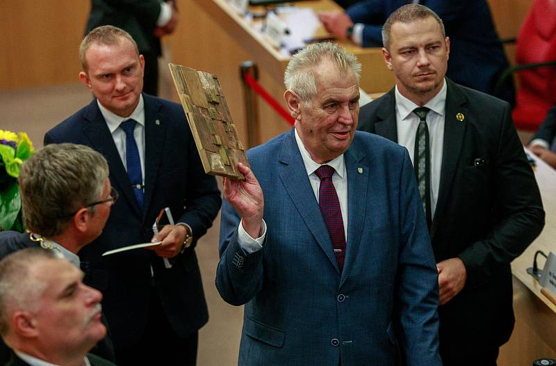 Prezident Miloš Zeman zahájil v úterý 5. září 2017 v Ostravě svou pátou oficiální návštěvu Moravskoslezského kraje.