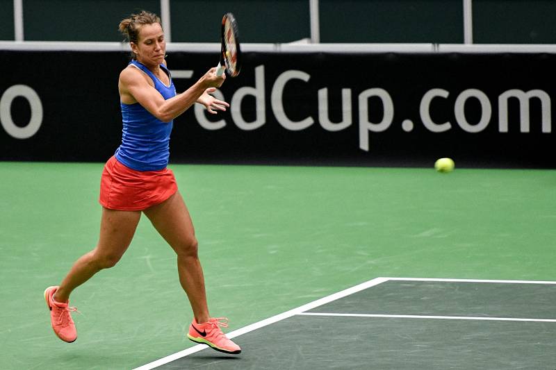 Fed Cup v Ostravě, neděle 12. února 2017, Barbora Strýcová (na snímku) vs. Lara Arruabarrenaová.