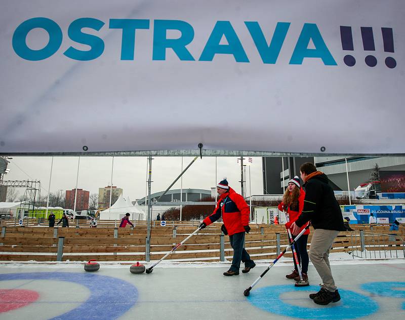 Zahájení olympijského festivalu u Ostravar Arény v Ostravě.