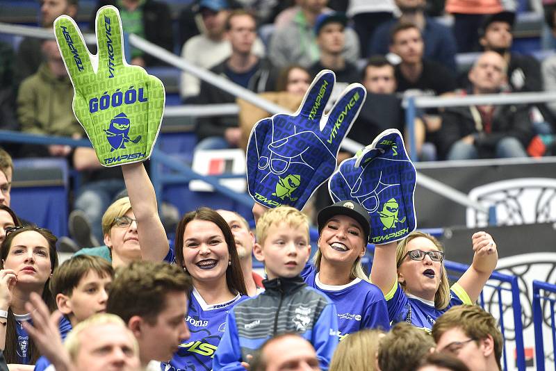 Superfinále play off florbalové superligy mužů: Technology florbal Mladá Boleslav - 1. SC TEMPISH Vítkovice, 14. dubna 2019 v Ostravě. Na snímku fanoušci.