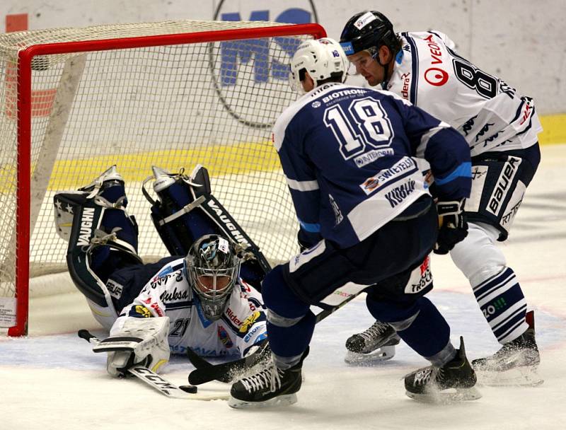 Dohrávka 6. kola hokejové extraligy: HC Vítkovice Steel – HC Škoda Plzeň 1:4 (1:2, 0:2, 0:0)