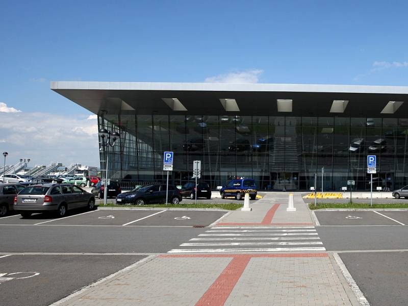 Letiště Leoše Janáčka v Mošnově. Ilustrační foto z archivu Deníku.