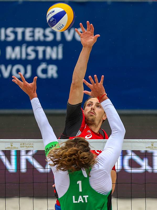 Turnaj Světového okruhu v plážovém volejbalu, 30. května 2019 v Ostravě. Na snímku Ondřej Perušič.