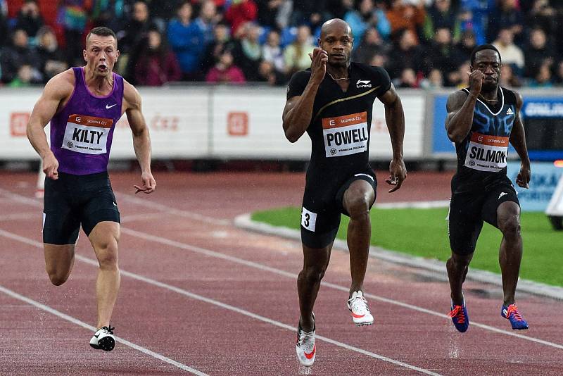 Zlatá tretra Ostrava 2015. Na snímku v popředí Asafa Powell