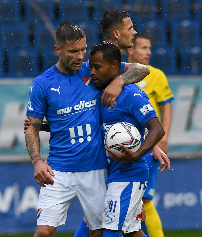 5. kolo FORTUNA:LIGA, FK Teplice - FC Baník Ostrava, 26. září 2019 v Teplicích. Martin Fillo z FC Baník Ostrava a Dyjan Carlos De Azevedo z FC Baník Ostrava