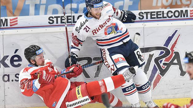 Utkání 44. kola hokejové extraligy: HC Vítkovice Ridera - HC Olomouc, 23. ledna 2019 v Ostravě. Na snímku (zleva) Švrček Jan a Radoslav Tybor.