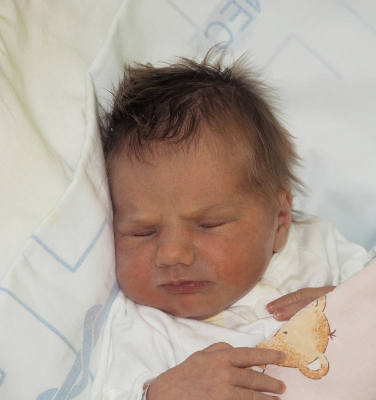 Adriana Spáčilová, 17. 2. 2018, 49 cm, 3160 g, Vražné. Fakultní nemocnice Ostrava.