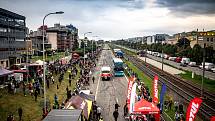 Motoristická akce s názvem Road Circus na ulici Horní v části mezi Dubinou a Bělským lesem. 18. září 2021 v Ostravě.