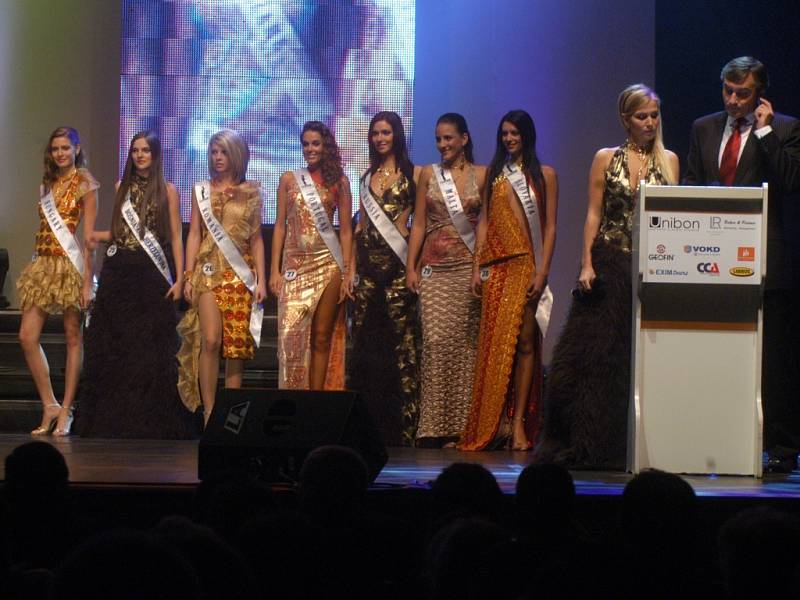 Z finále Miss Europe Junior v Ostravě.