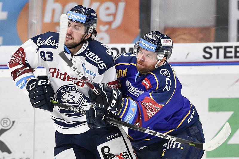 Utkání 15. kola hokejové extraligy: HC Vítkovice Ridera - PSG Berani Zlín, 29. října 2019 v Ostravě. Na snímku (zleva) Šimon Stránský a Tomáš Žižka.