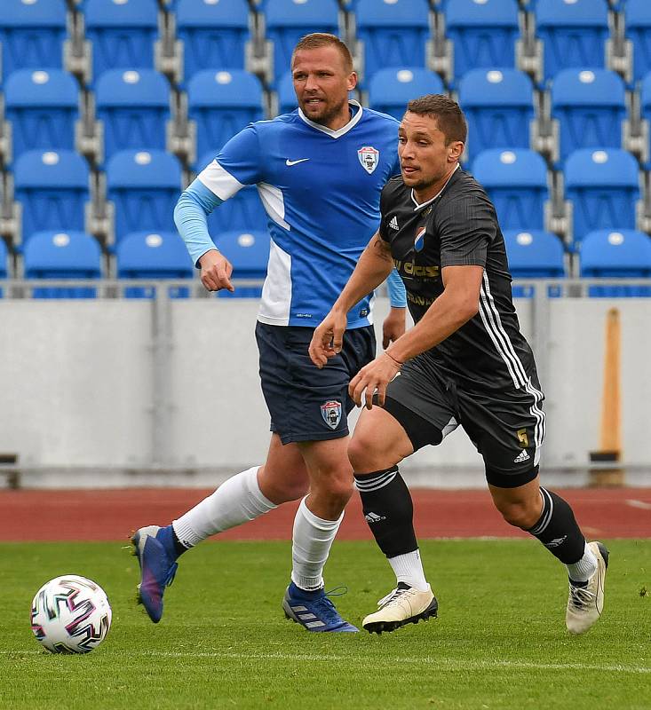 Baník Ostrava - MFK Vítkovice 2:0. Tréninkový zápas na Městském stadionu ve Vítkovicích. Foto: Petr Kotala