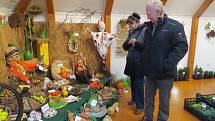 Tradiční výstava ovoce, zeleniny a okrasných užitkových rostlin ve Fryčovicích. 