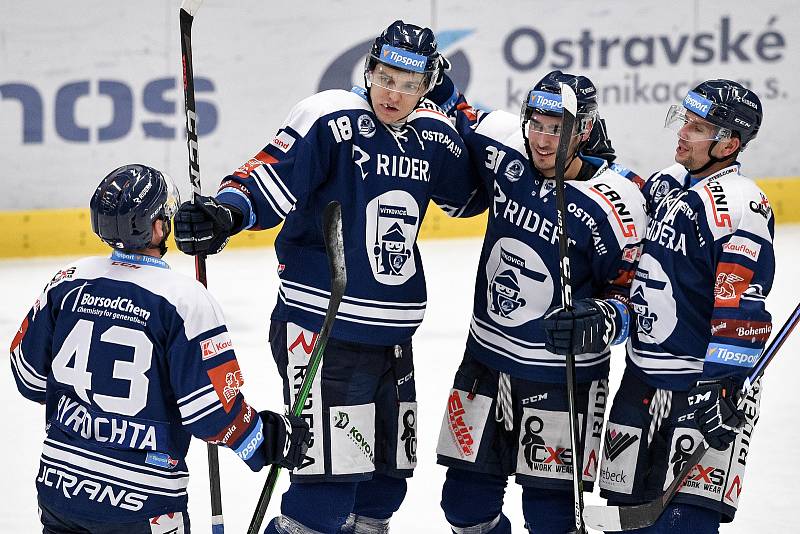 Utkání 16. kola hokejové extraligy: HC Vítkovice Ridera - HC Oceláři Třinec, 15. února 2021 v Ostravě, na snímku zleva Filip Pyrochta z Vítkovic, Lukáš Kovář z Vítkovic, Dominik Lakatoš z Vítkovic a Jan Hruška z Vítkovic oslavují gól.