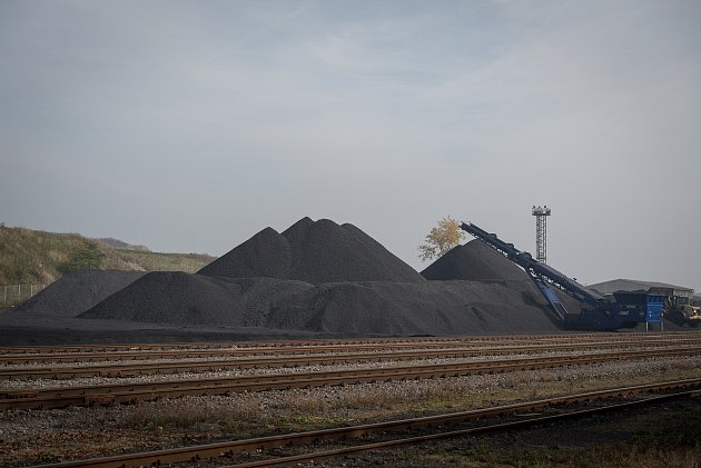 Skládka uhlí v Heřmanicích, 9. říjen 2018 v Ostravě.