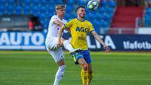 Utkání 3. kola FORTUNA:LIGY: Baník Ostrava - FK Teplice, 26. července 2019 v Ostravě. Na snímku (zleva) Václav Procházka, Pavel Vyhnal.