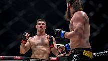 MMA Octagon 11 v Ostravar aréně, 16. března 2019 v Ostravě. Na snímku (v červeném) Miloš Petrášek proti Jeremy Kimball.