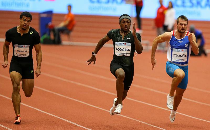 Czech Indoor Gala, mezinárodní halový atletický mítink EA.Na snímku zleva Bryce Robinson (USA), Mike Rodgers (USA) a Zdeněk Stromšík (CZE).