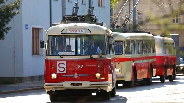 Ilustrační foto z jízdy historickými trolejbusy v Ostravě