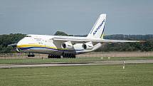 Takto vypadal přílet letadla Antonov An-124 Ruslan do Ostravy 28. srpna 2020.