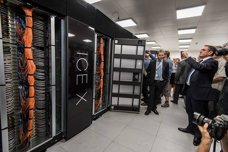 Slavnostní spuštění superpočítače Salomon, 15. září 2015 v Ostravě