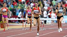 Zlatá tretra, běh 200 metrů, třetí zleva Veronica Campbell Brownová