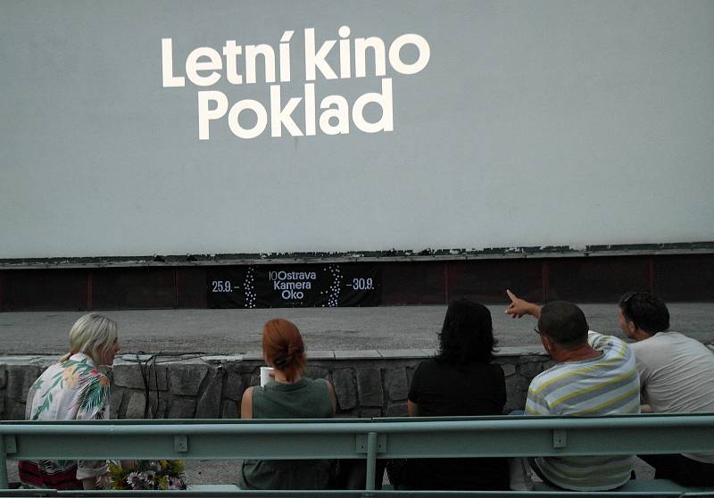 Letní kino Amfi/Poklad v Ostravě-Porubě filmovou sezonu zahájilo po dlouhých dvaadvaceti letech.