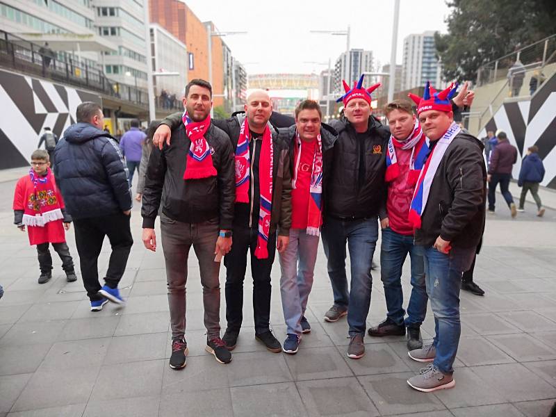 Wembley, 22. března 2019, snímek od fanouška Martina Košaře