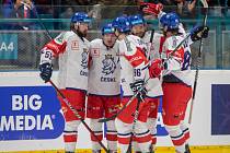 Česko - Slovensko 5:1 (Přípravný zápas v Ostravě-Porubě, 20. 4. 2023). Druhý zleva dvougólový Jakub Flek.