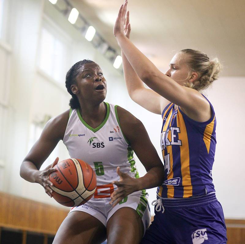 Basketbalový turnaj žen Memoriál Jiřího Jurdy: SBŠ Ostrava - Young Angels Košice, 8. září 2019 v Ostravě.