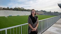 Stadion Bazaly těsně před dokončením, 7. října 2019 v Ostravě. Na snímku náměstkyně primátora (Česká pirátská strana) Andrea Hoffmannová.