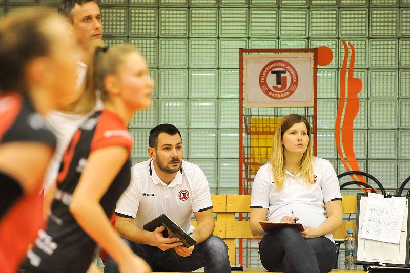 V úvodním kole Challenge Cupu v sezoně 2017/ 2018 volejbalistky TJ Ostrava vyřadily chorvatský Osijek dvakrát 3:0. Podívejte se, kdo tehdy oblékal ostravský dres.