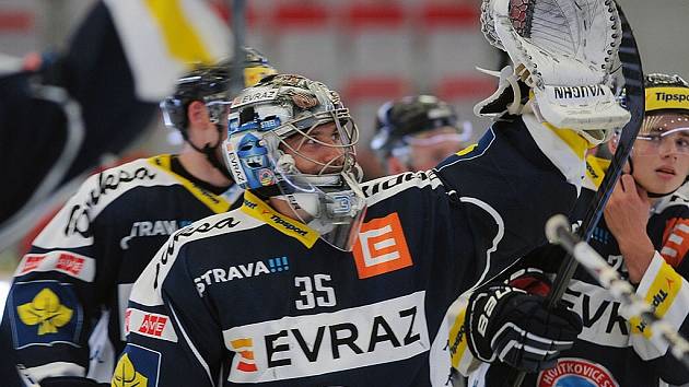 Steel Cup: Oceláři Třinec – Vítkovice 2:3