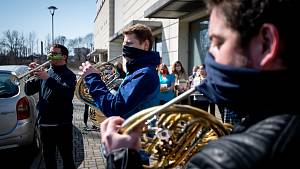 Trubači z orchestru NDM