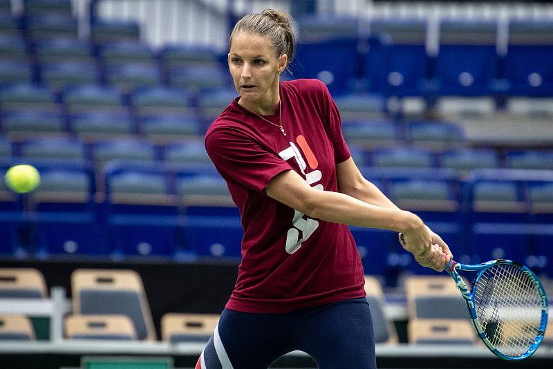 Karolína Plíšková na tréninku českých tenistek před utkáním 1. kola Světové skupiny Fed Cupu proti Rumunsku, 6. února 2019 v Ostravě.