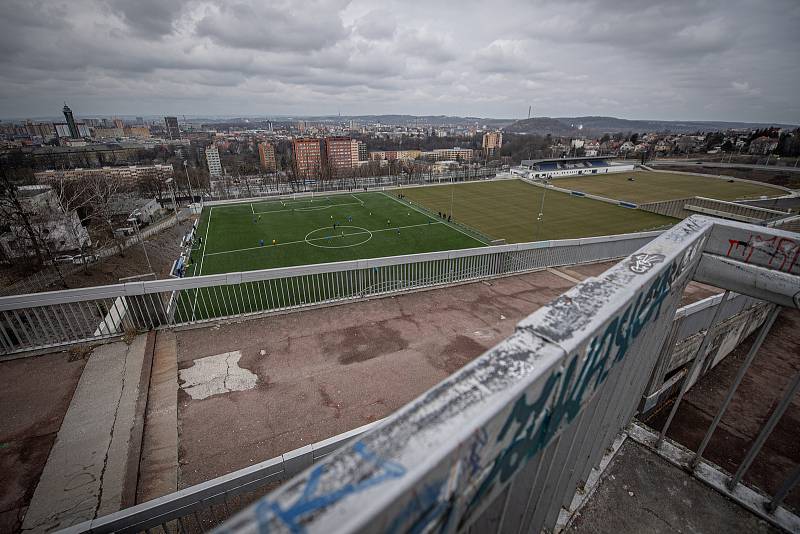 V nejbližších letech projde rekonstrukce lávky nad stadionem Bazaly, 24. března 2021 v Ostravě.